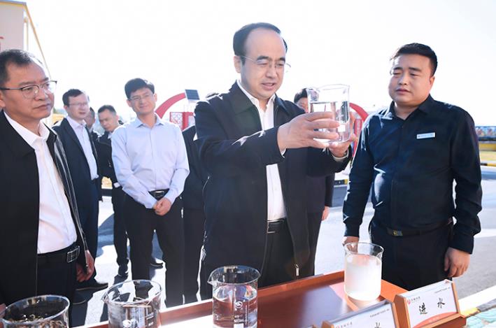 徐延彬：務(wù)實(shí)舉措、硬朗作風(fēng)，確保污染防治“百日攻堅”行動取得實(shí)效