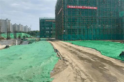 建筑工地夜間運(yùn)輸渣土噪音大怎么辦？